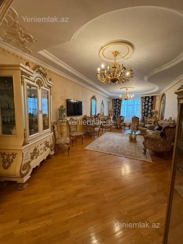 Satılır 4 otaqlı yeni tikili 185 m²