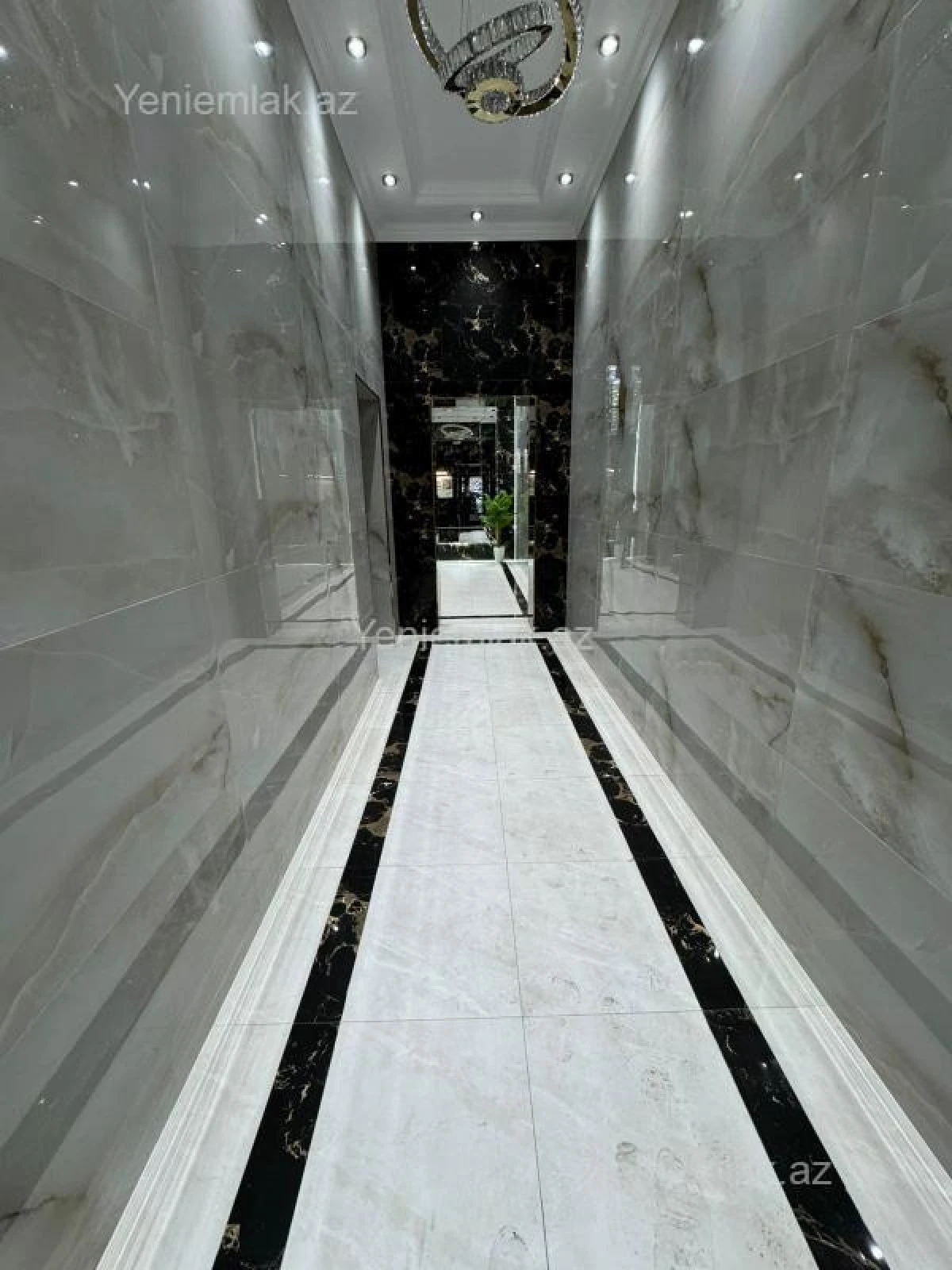 Satılır 4 otaqlı yeni tikili 185 m²