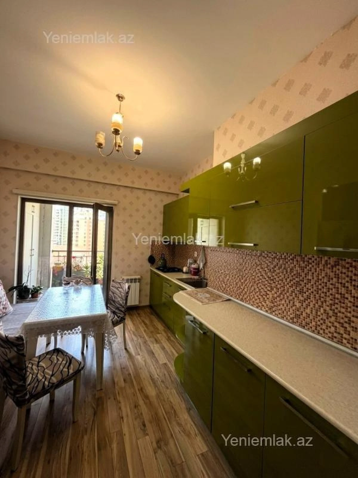 Satılır 2 otaqlı yeni tikili 98 m²