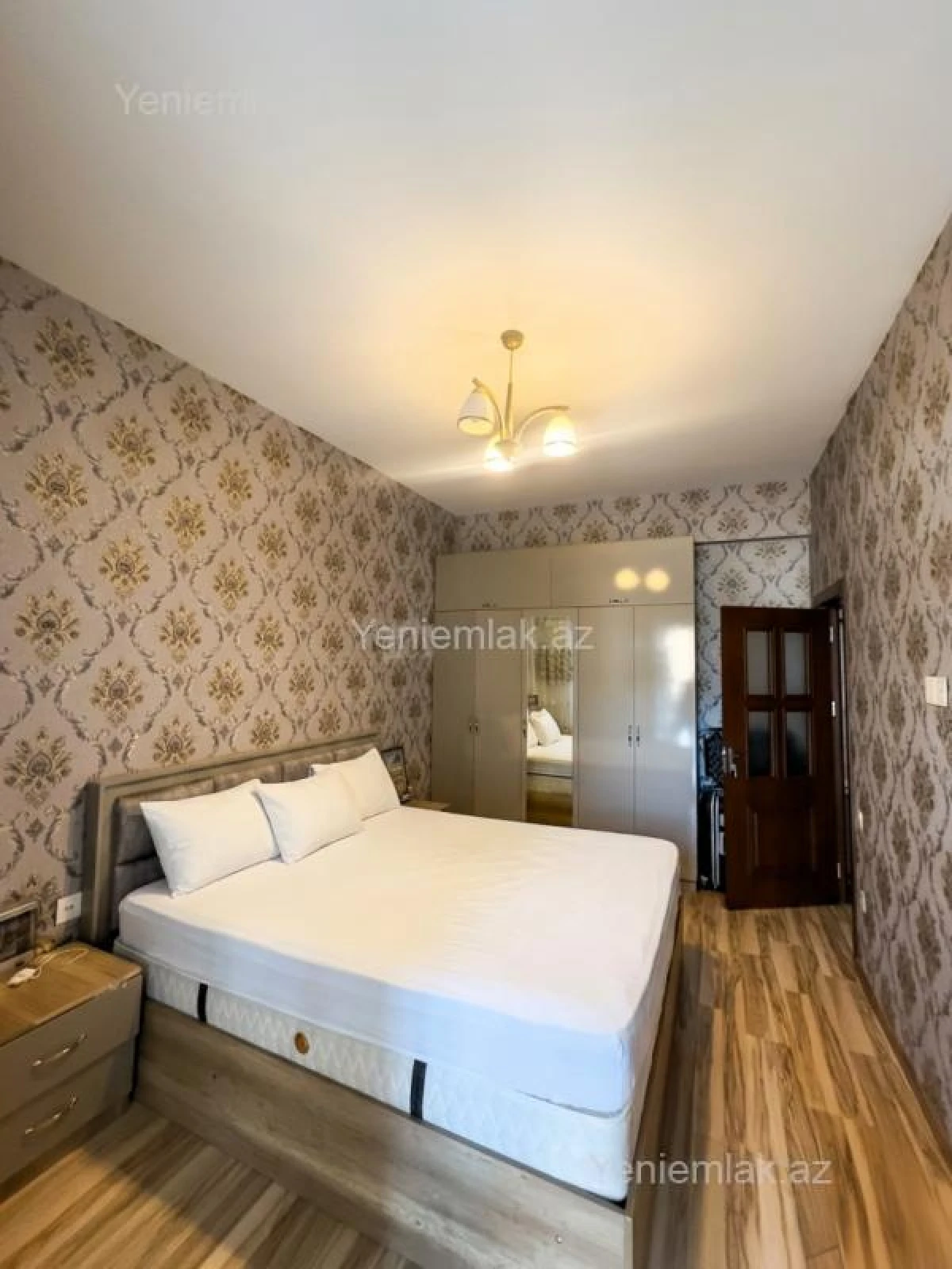 Satılır 2 otaqlı yeni tikili 98 m²