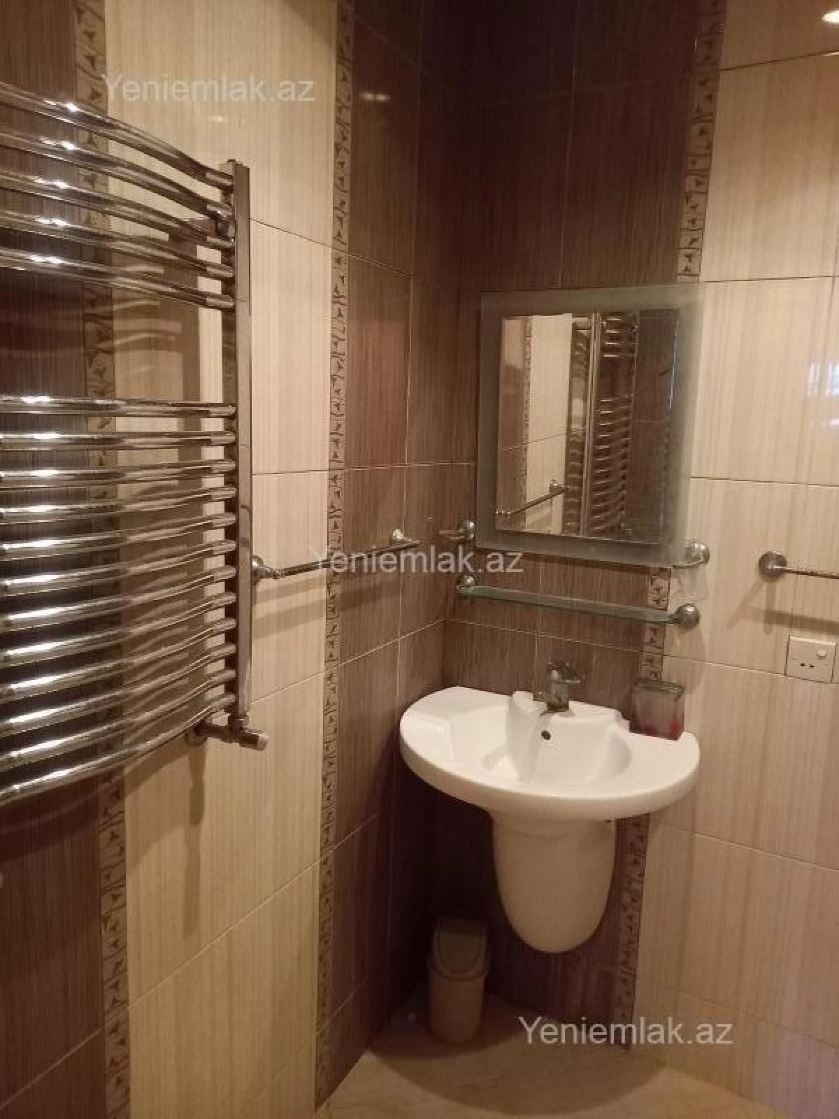 Satılır 2 otaqlı yeni tikili 70 m²