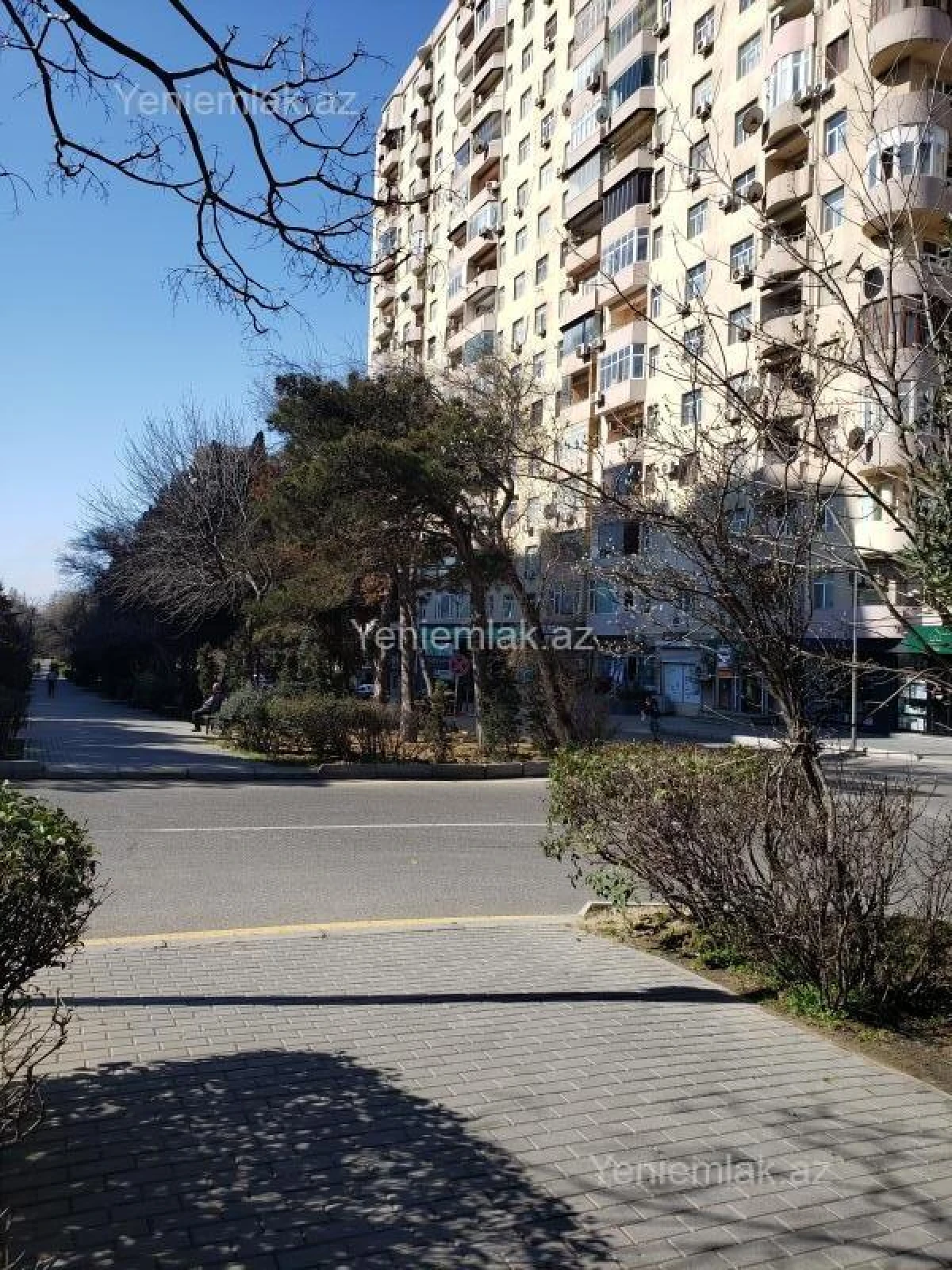 Satılır 2 otaqlı yeni tikili 70 m²