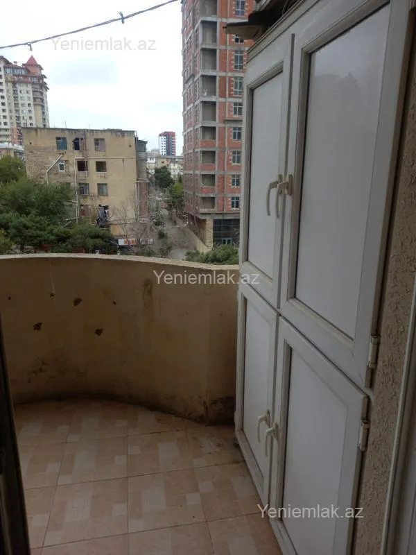 Satılır 2 otaqlı yeni tikili 70 m²