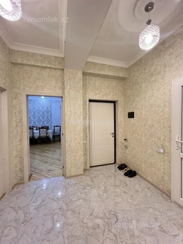 Satılır 4 otaqlı yeni tikili 97 m²