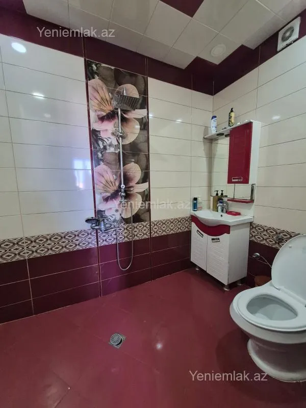 Satılır 3 otaqlı yeni tikili 105 m²