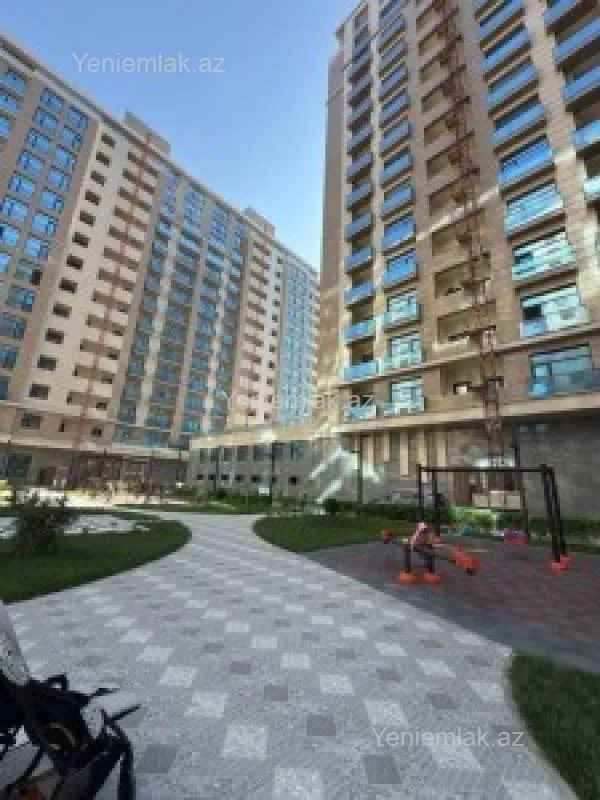 Satılır 3 otaqlı yeni tikili 105 m²