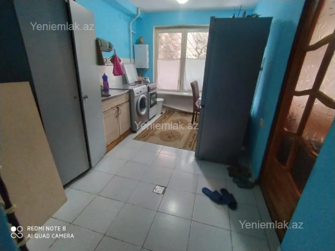 Satılır 2 otaqlı köhnə tikili 65 m²