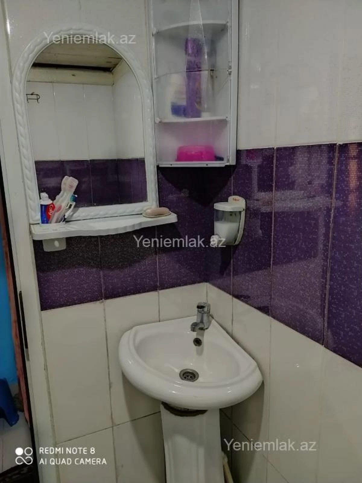 Satılır 2 otaqlı köhnə tikili 65 m²