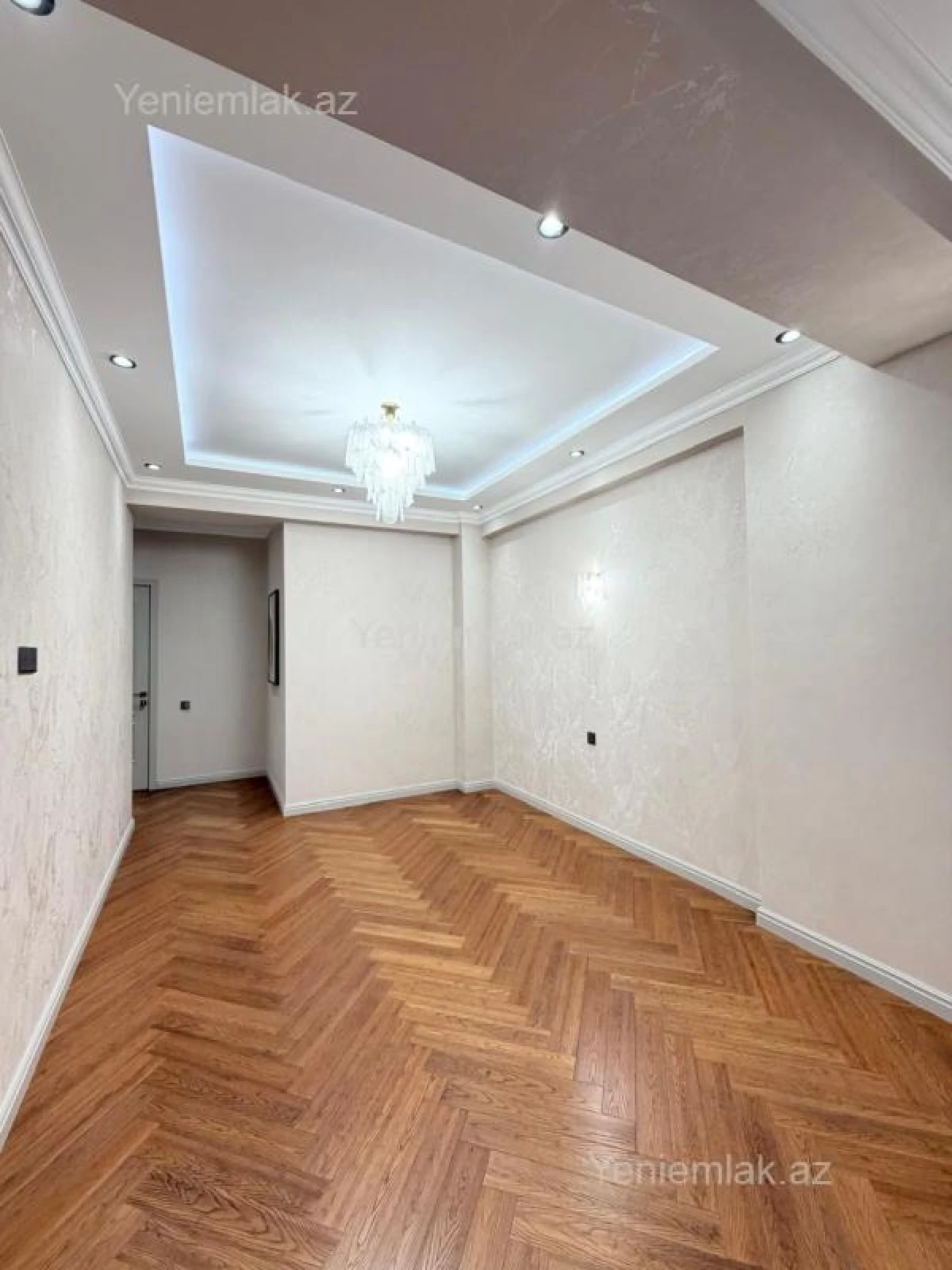 Satılır 3 otaqlı yeni tikili 140 m²