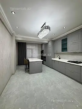 Satılır 3 otaqlı yeni tikili 140 m²