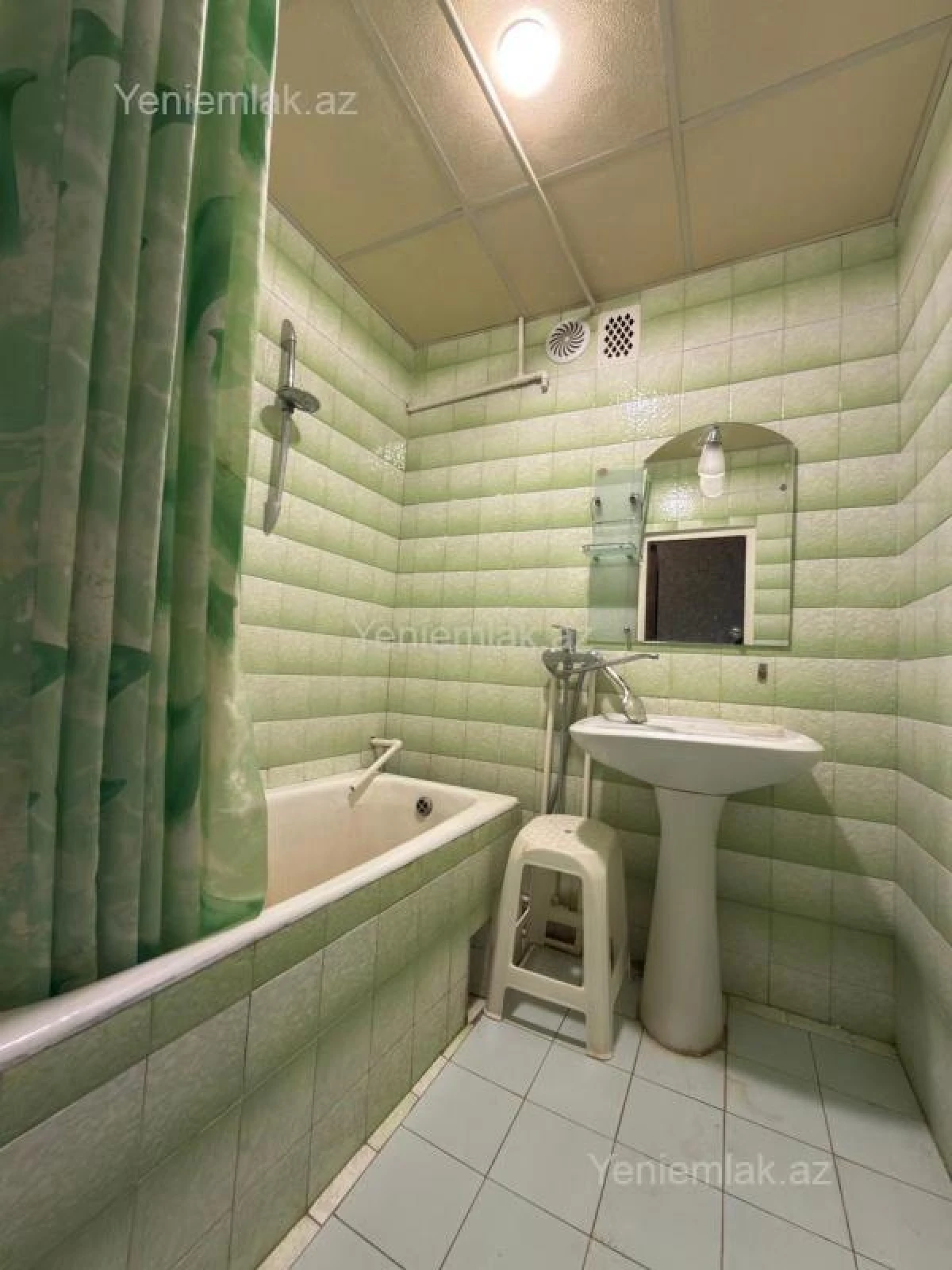 Satılır 5 otaqlı köhnə tikili 110 m²