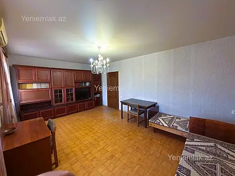 Satılır 5 otaqlı köhnə tikili 110 m²