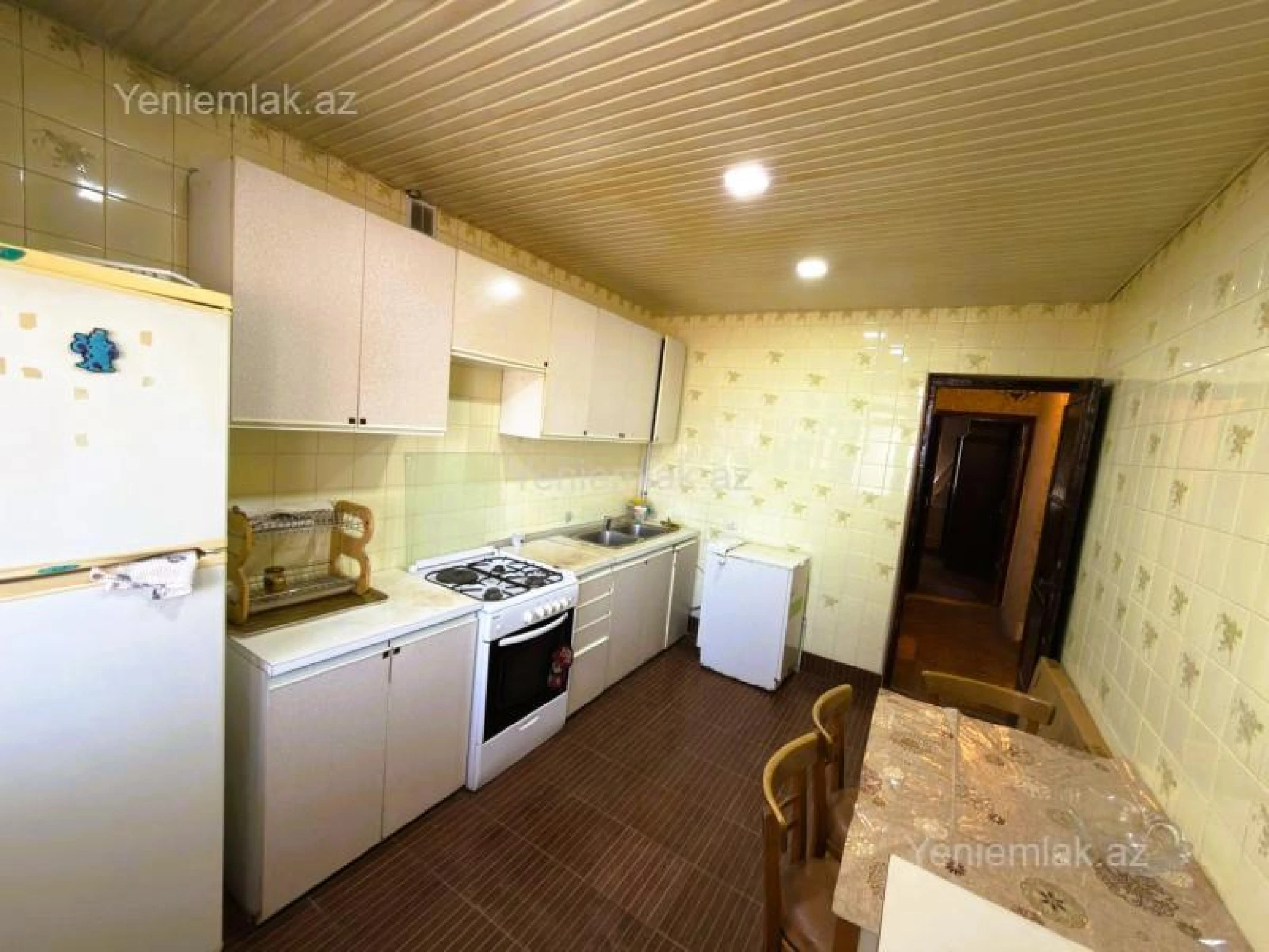 Satılır 5 otaqlı köhnə tikili 110 m²