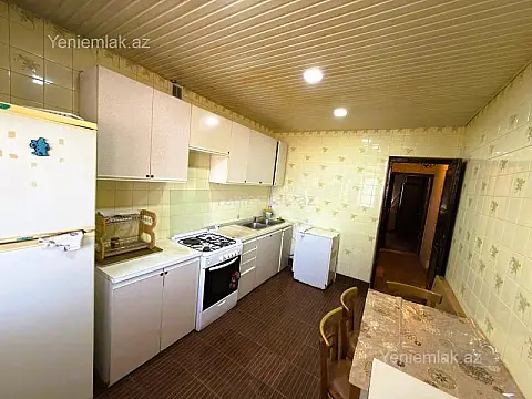 Satılır 5 otaqlı köhnə tikili 110 m²