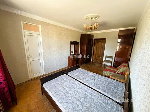 Satılır 5 otaqlı köhnə tikili 110 m²