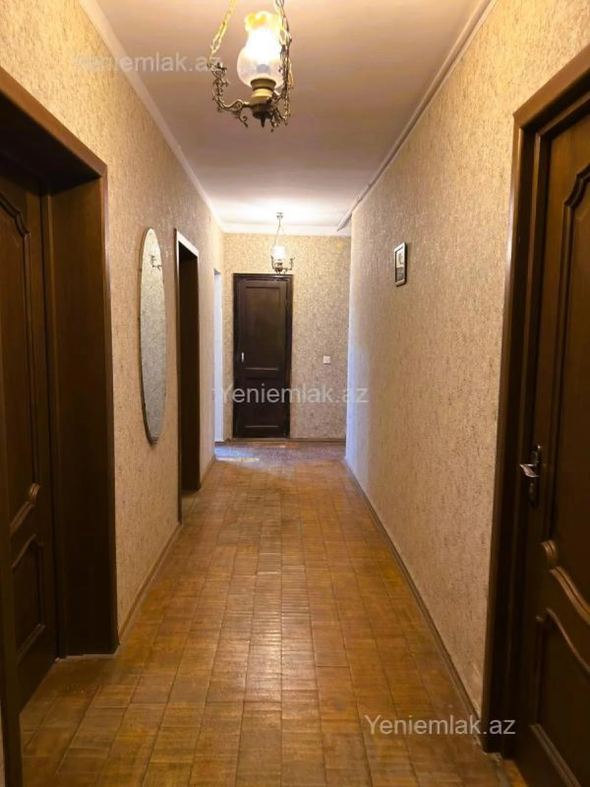 Satılır 5 otaqlı köhnə tikili 110 m²