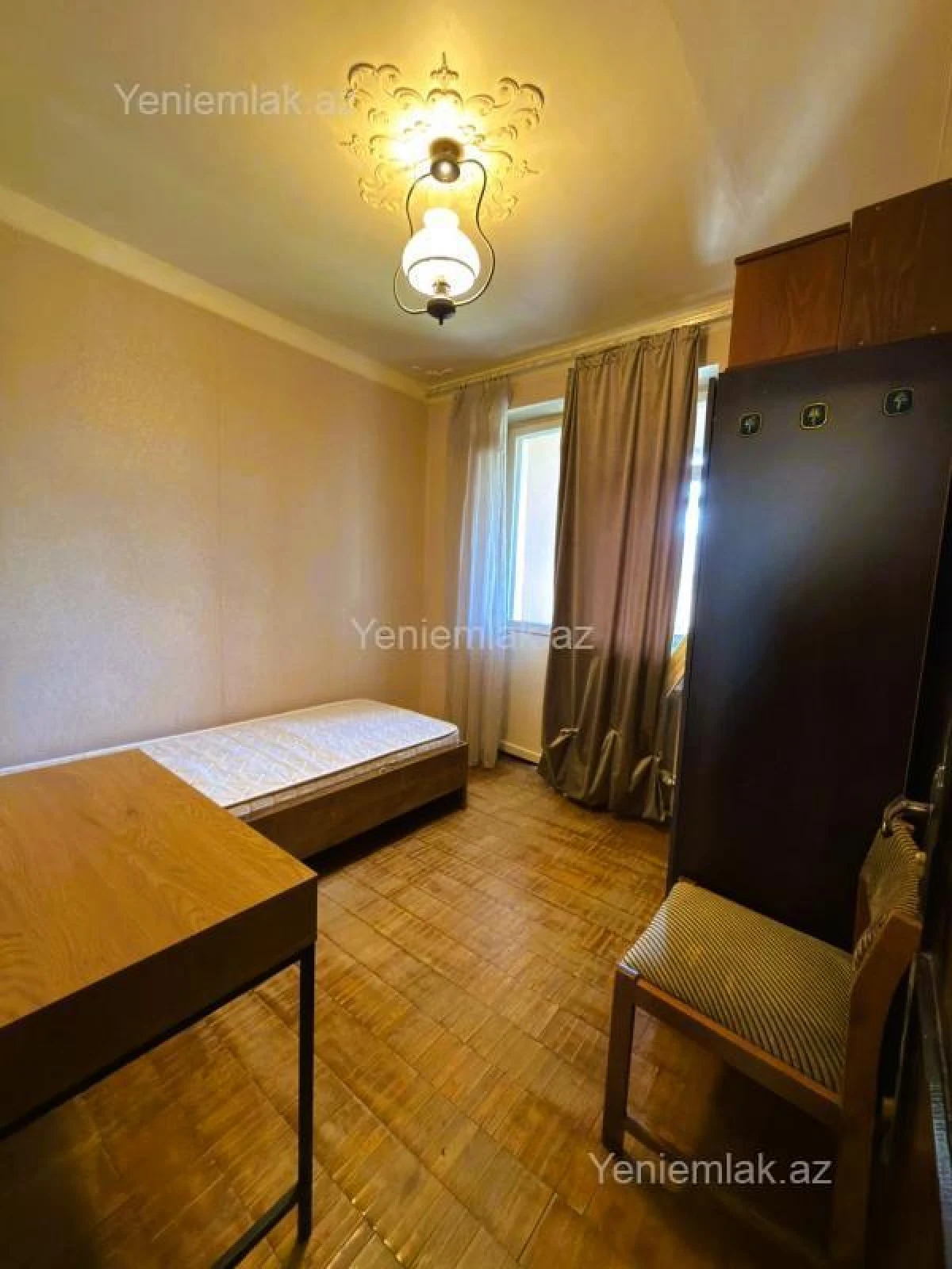 Satılır 5 otaqlı köhnə tikili 110 m²