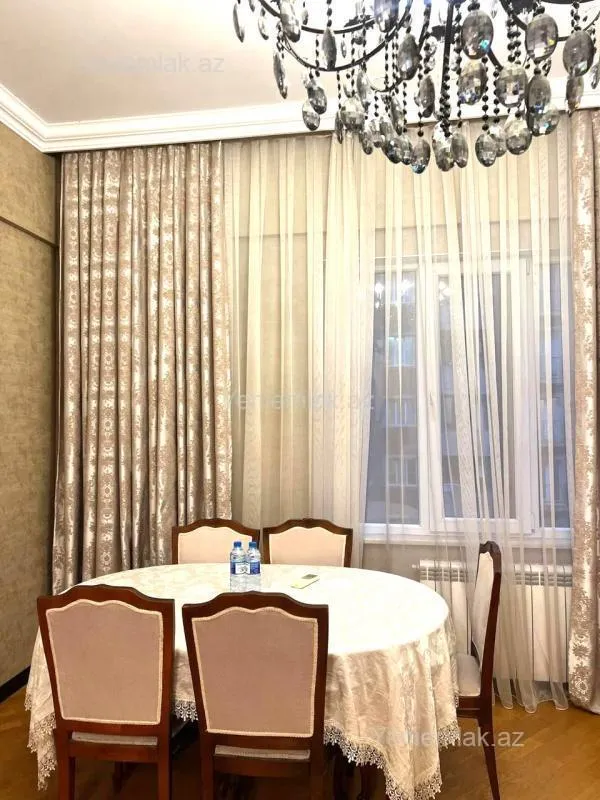 Satılır 3 otaqlı yeni tikili 100 m²