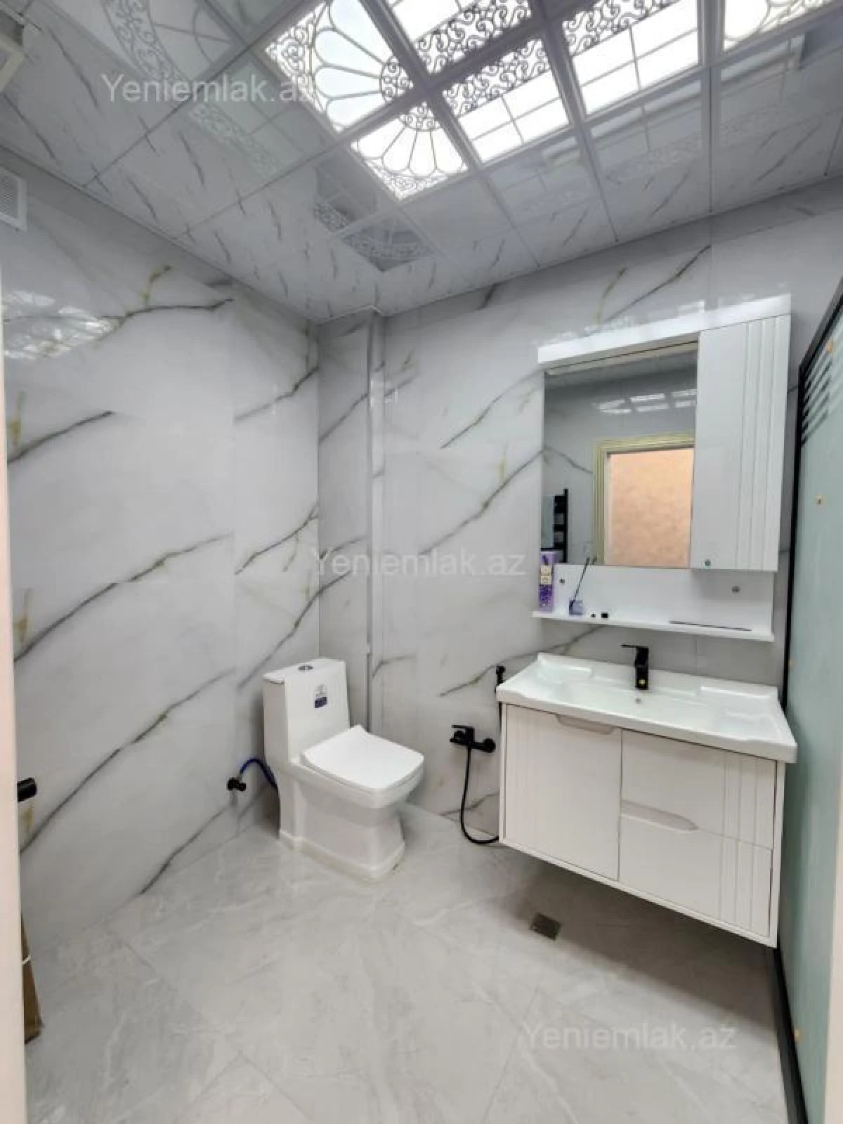 Satılır 2 otaqlı yeni tikili 67 m²