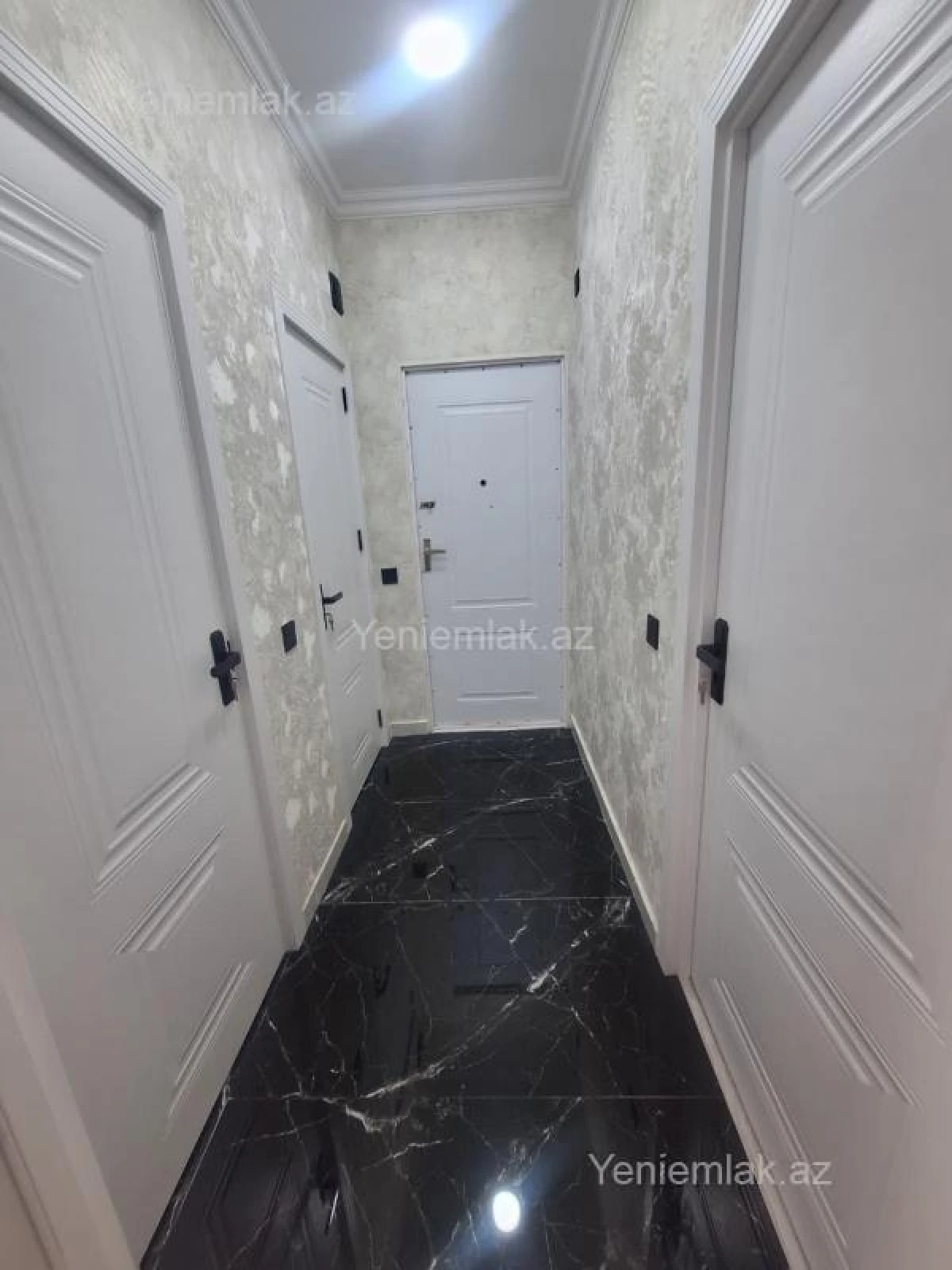 Satılır 3 otaqlı köhnə tikili 75 m²