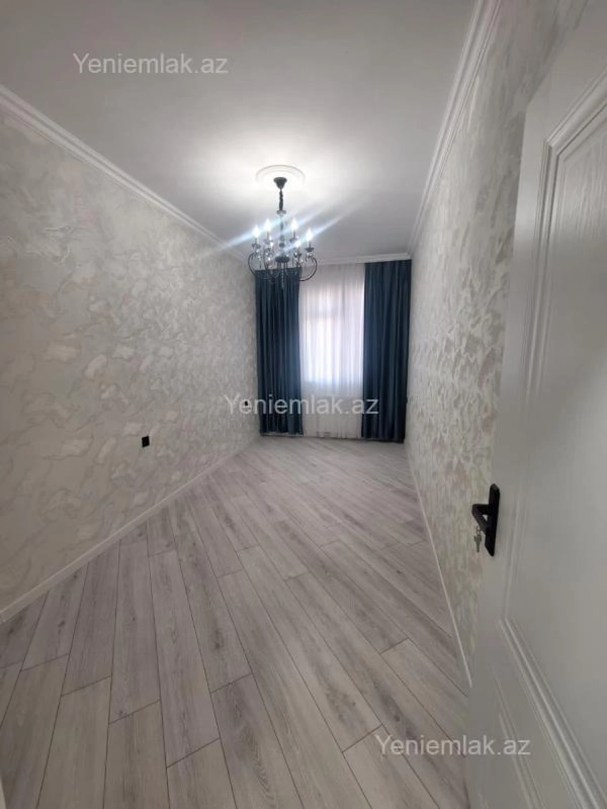 Satılır 3 otaqlı köhnə tikili 75 m²