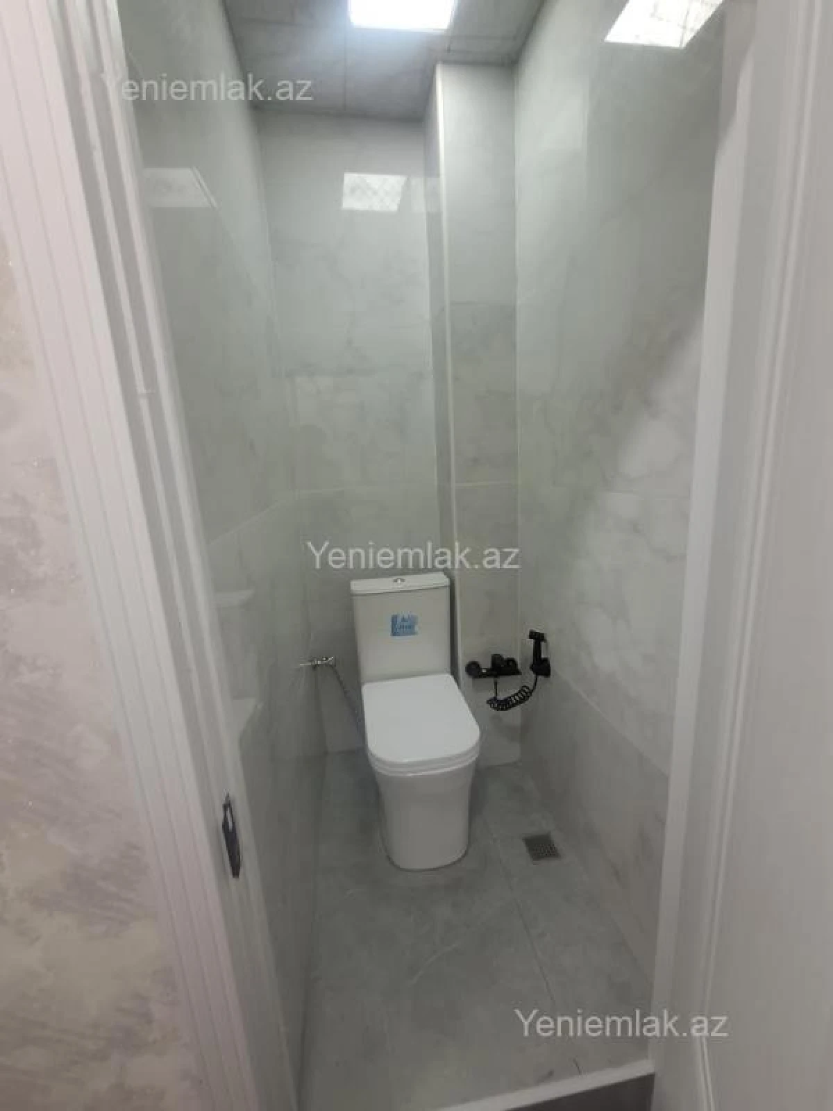 Satılır 3 otaqlı köhnə tikili 75 m²