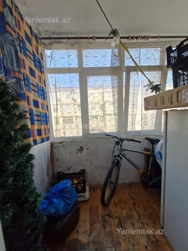 Satılır 3 otaqlı köhnə tikili 88 m²