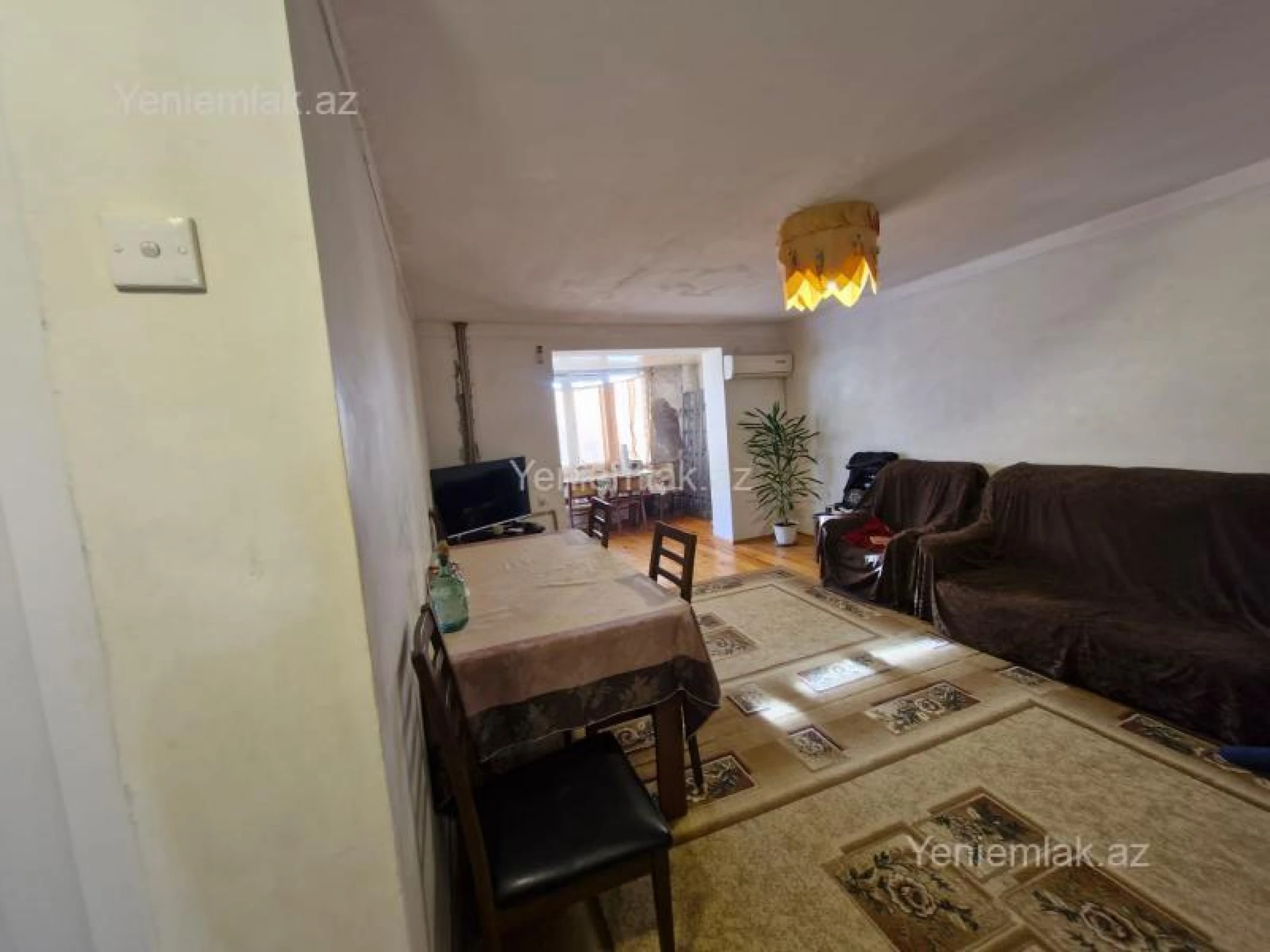 Satılır 3 otaqlı köhnə tikili 88 m²