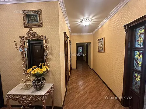 Satılır 3 otaqlı yeni tikili 128 m²