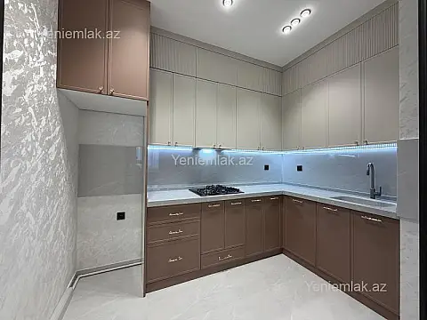 Satılır 3 otaqlı yeni tikili 80 m²