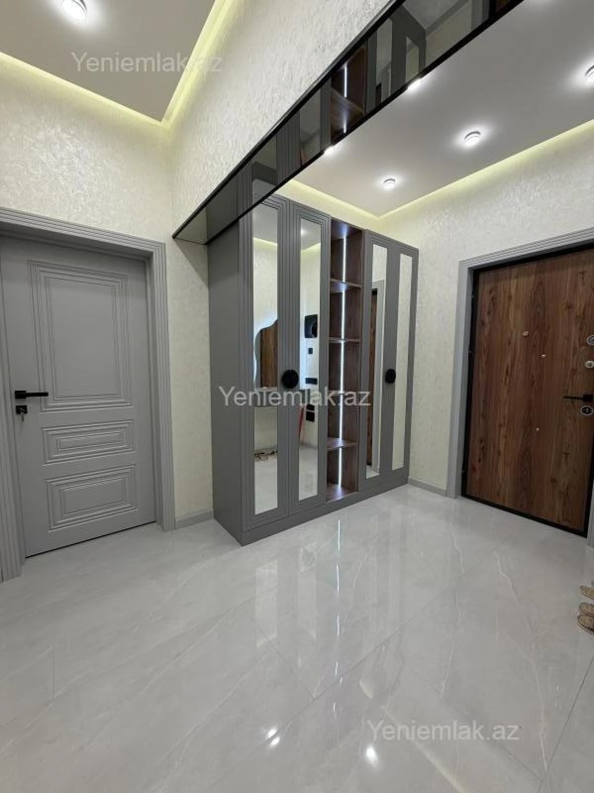 Satılır 3 otaqlı yeni tikili 80 m²