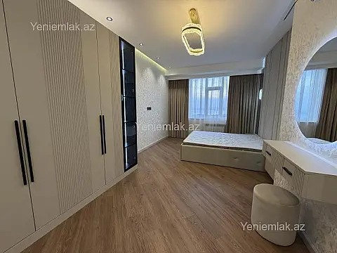 Satılır 3 otaqlı yeni tikili 80 m²