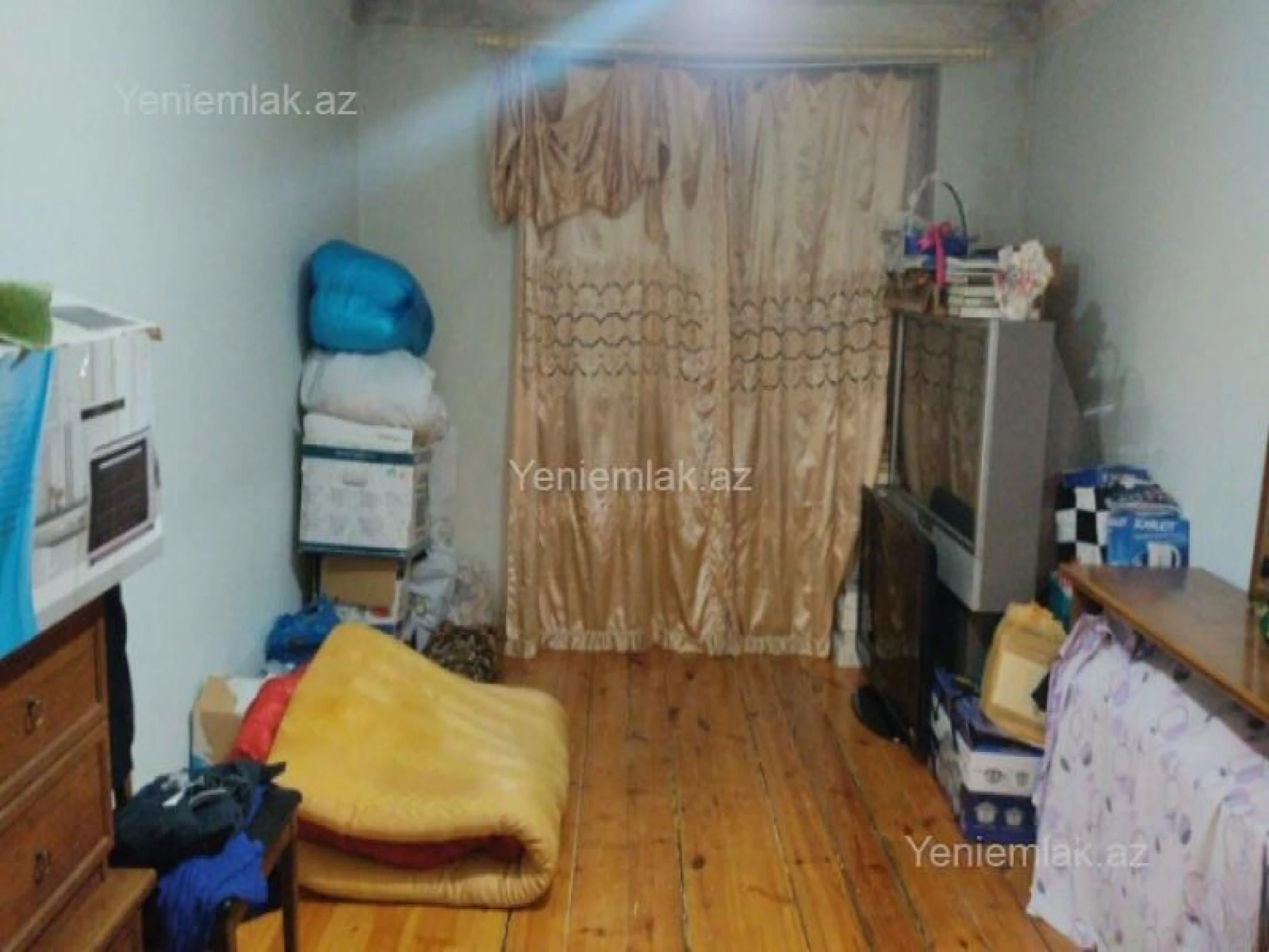 Satılır 3 otaqlı köhnə tikili 75 m²