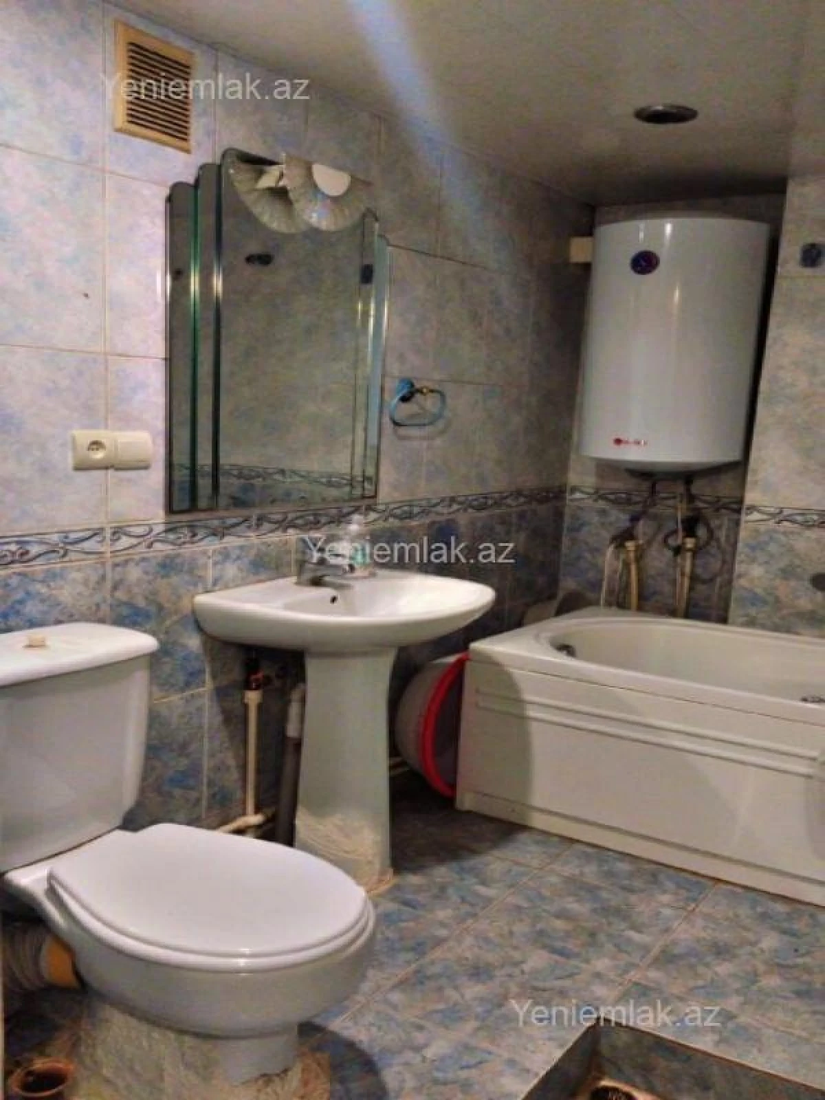 Satılır 3 otaqlı köhnə tikili 75 m²