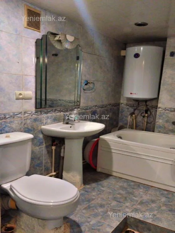 Satılır 3 otaqlı köhnə tikili 75 m²