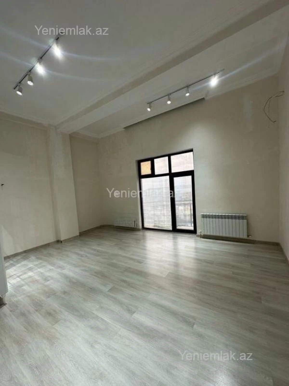 Satılır 3 otaqlı yeni tikili 140 m²