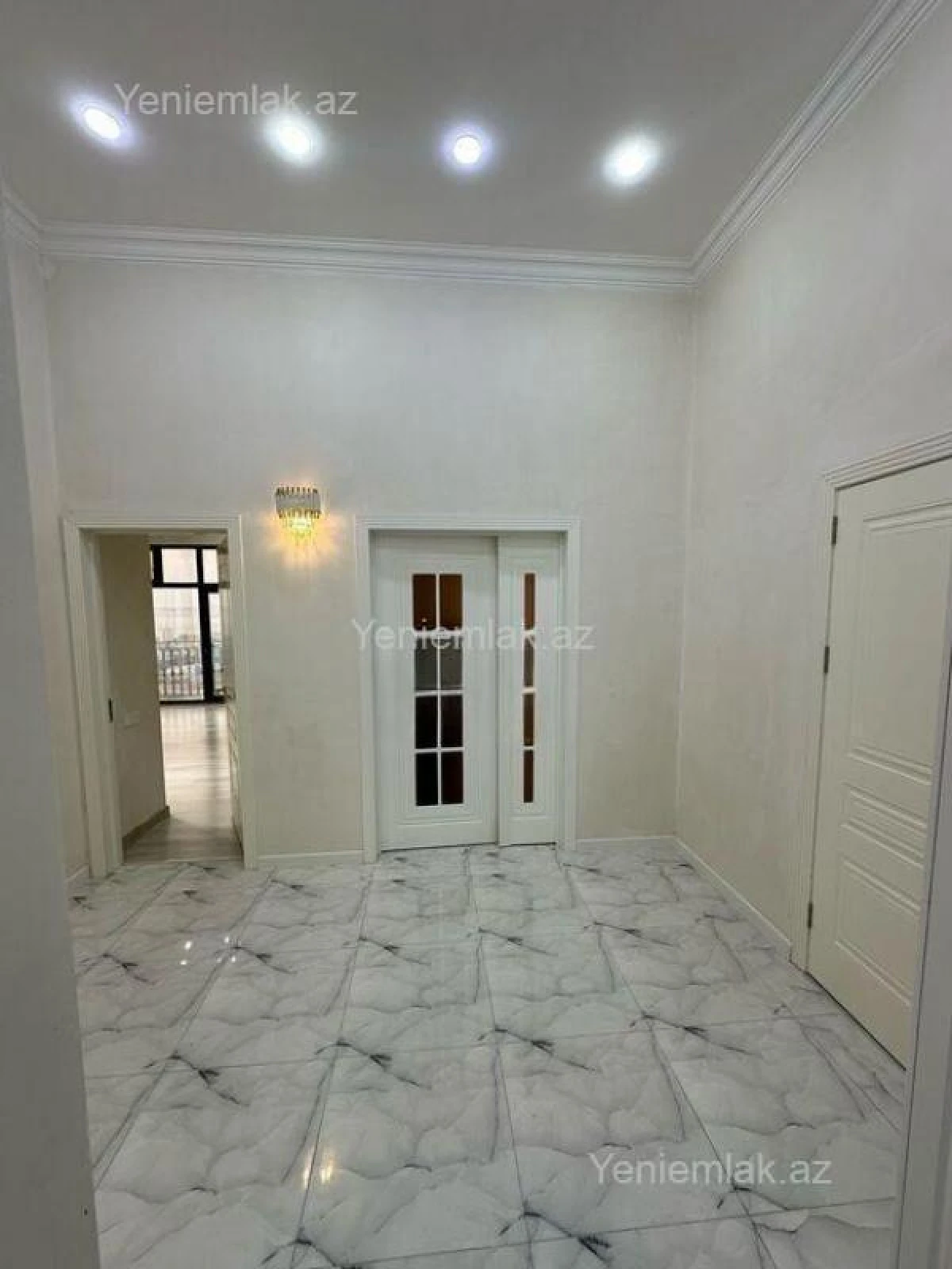 Satılır 3 otaqlı yeni tikili 140 m²