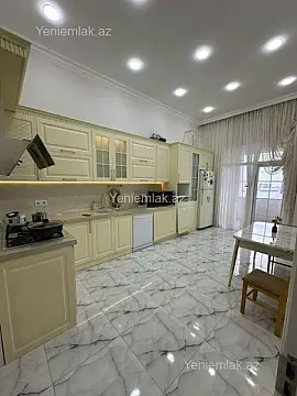 Satılır 3 otaqlı yeni tikili 140 m²