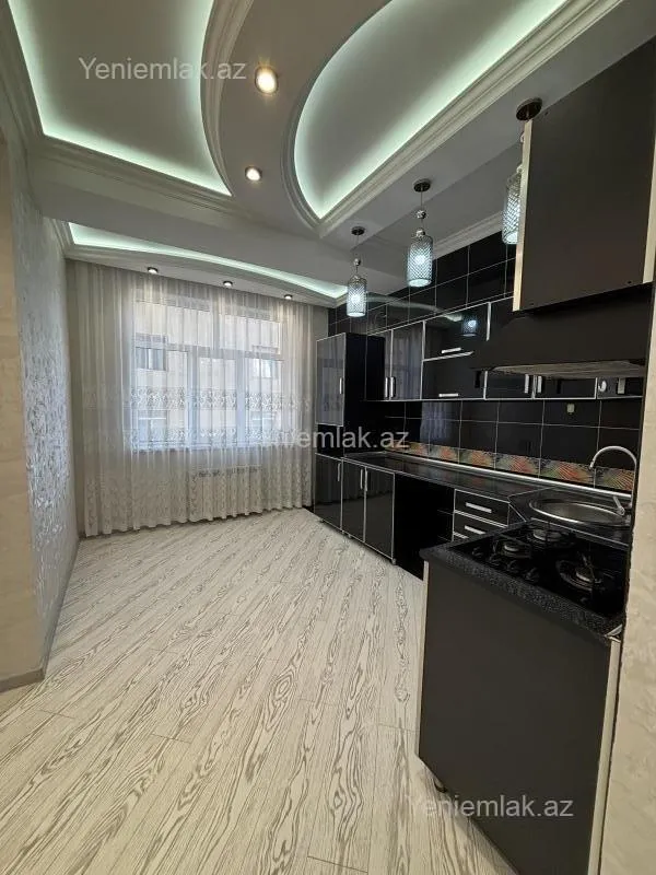 Satılır 2 otaqlı yeni tikili 77 m²