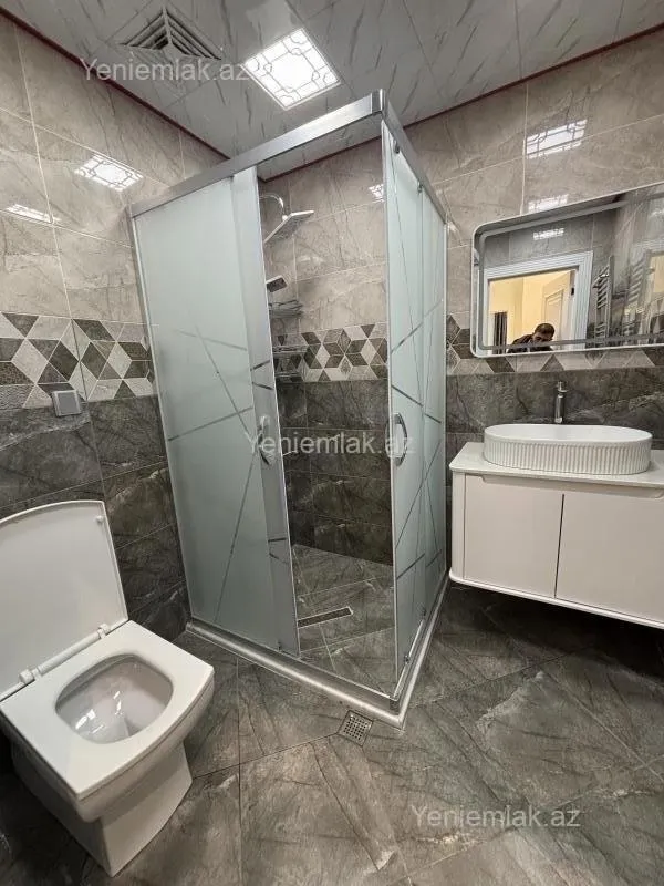 Satılır 2 otaqlı yeni tikili 77 m²