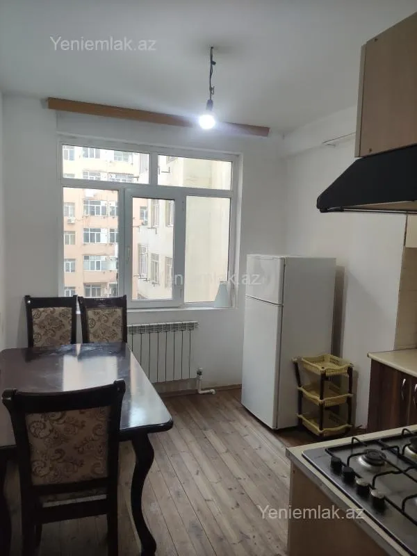 Satılır 3 otaqlı yeni tikili 83 m²