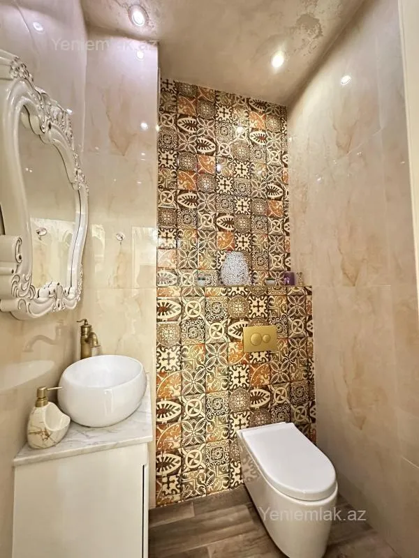 Satılır 2 otaqlı yeni tikili 70 m²