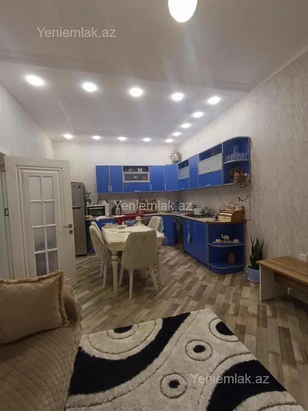 Satılır 3 otaqlı həyət evi 130 m²
