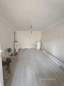 Satılır 1 otaqlı köhnə tikili 30 m²