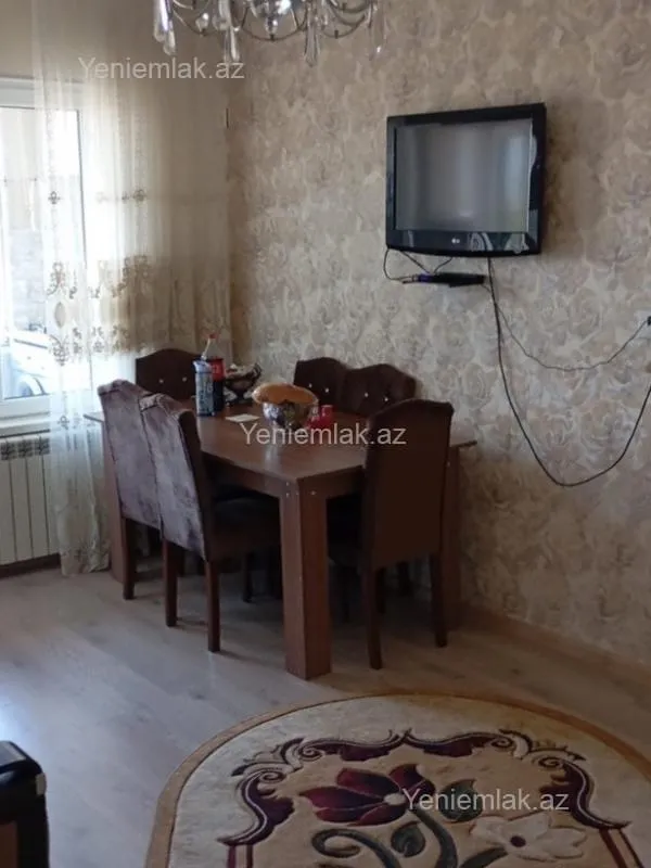 Satılır 2 otaqlı köhnə tikili 43 m²