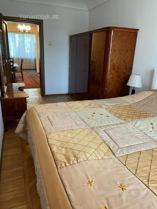Satılır 3 otaqlı köhnə tikili 60 m²