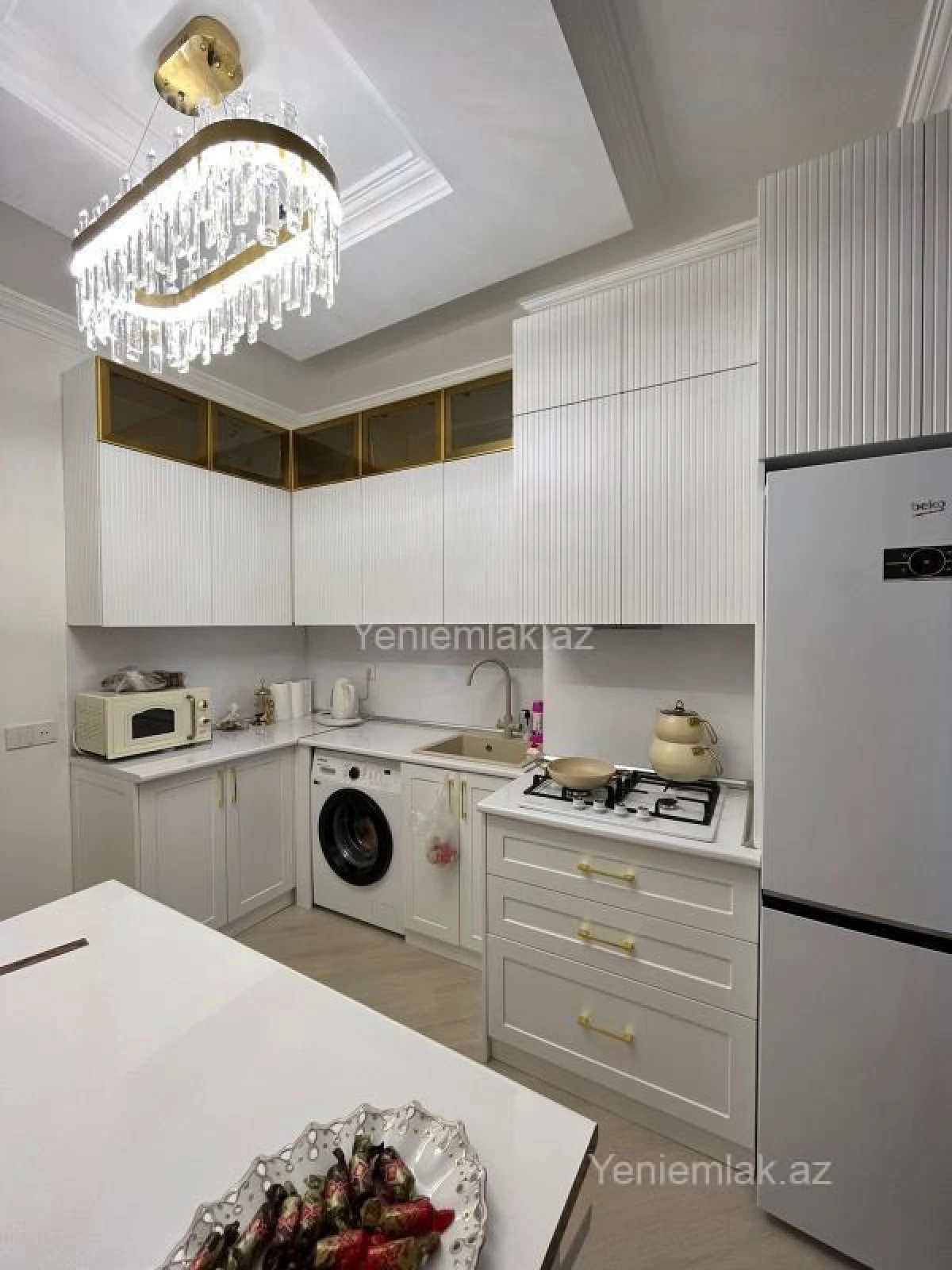 Satılır 2 otaqlı yeni tikili 89 m²