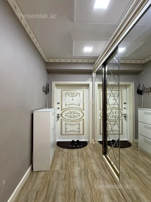 Satılır 4 otaqlı yeni tikili 120 m²