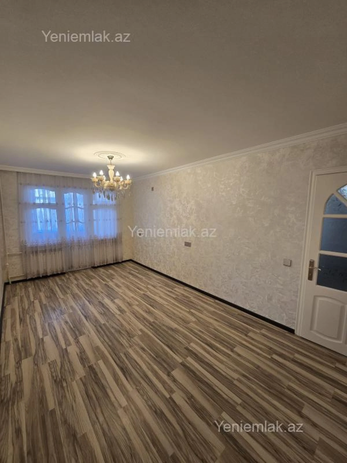 Satılır 2 otaqlı köhnə tikili 50 m²