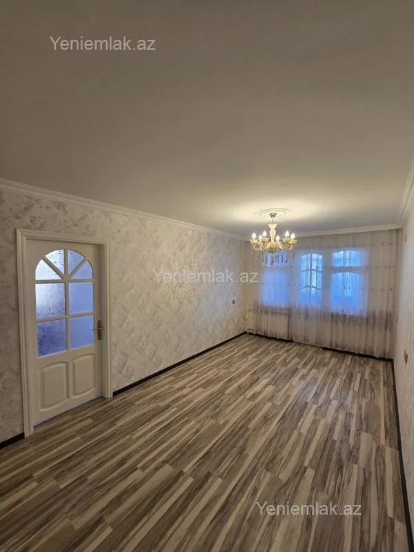 Satılır 2 otaqlı köhnə tikili 50 m²